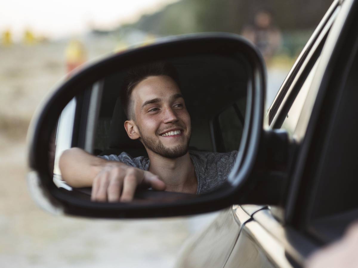 Conoce los riesgos de grabar mal la patente de tu auto