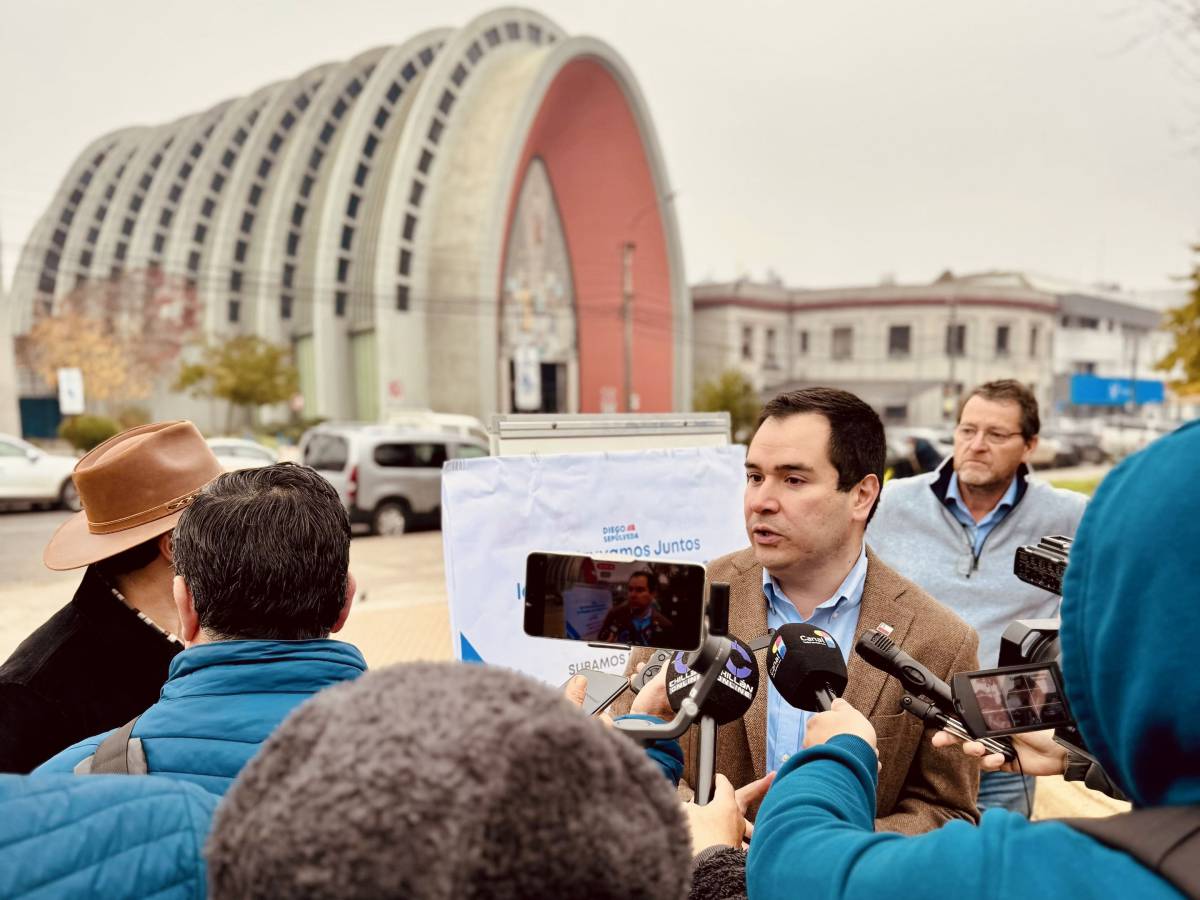 Diego Sepúlveda presenta resultados de sondeo ciudadano para orientar propuestas legislativas