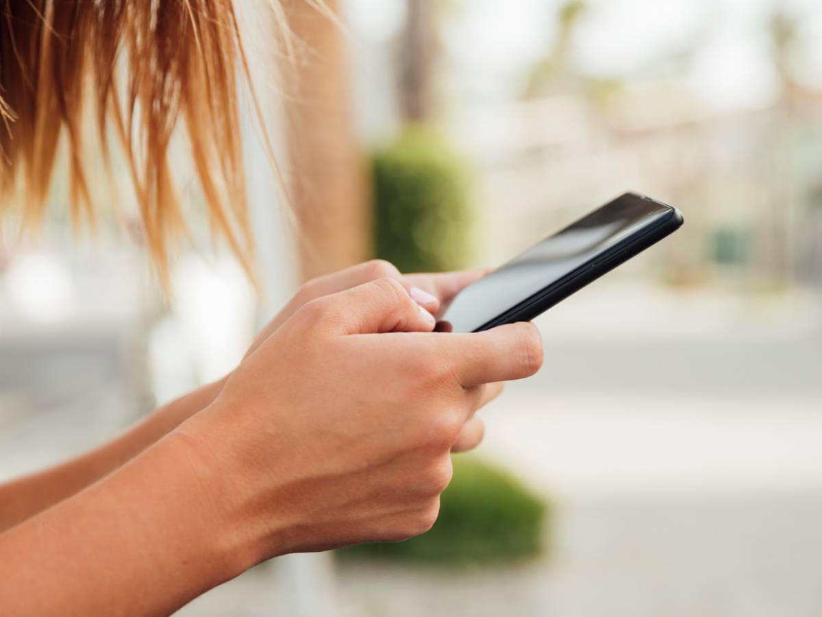 “Sus puntos están por vencer”: advierten sobre engaño masivo vía SMS para robar datos bancarios